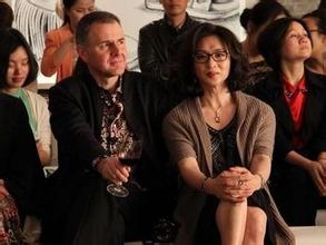 ���Ǳ���ǰ��������Ƭ,����ǰ�޿ϲ���ͼƬ�ع�