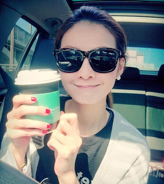 ��������������Ƭ,���غ�������Peggy�������ϼ���ͥ����