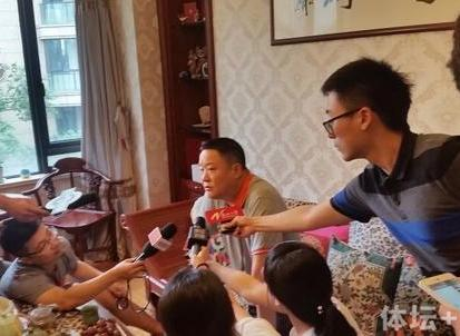 ��԰�ۺ�ڳ�Ϊ����,�Ҹ�԰�۰��˱��������������Ƶ