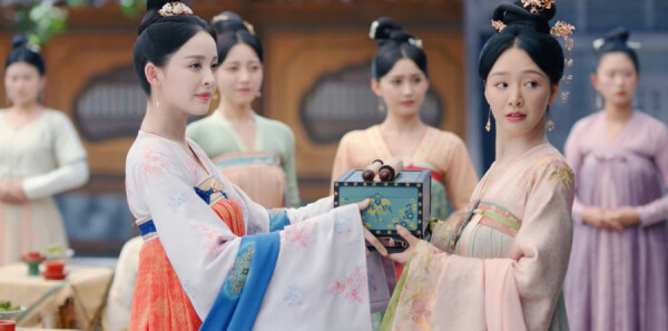 �������ݷּ��������