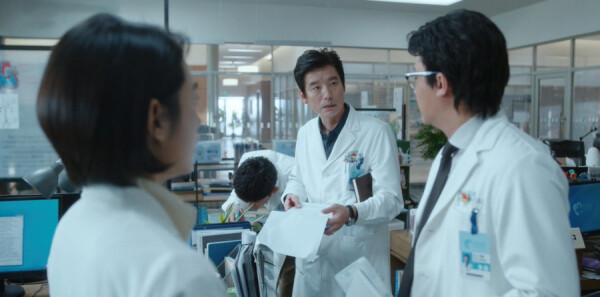 �Ƿ�ҽ�߷ּ��������