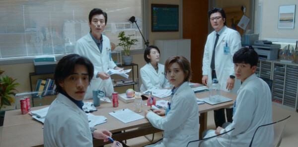 �Ƿ�ҽ�߷ּ��������