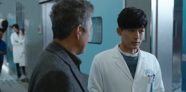 �Ƿ�ҽ�߷ּ��������