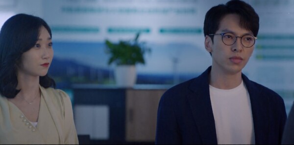 �ഺ֮�Ƿּ��������