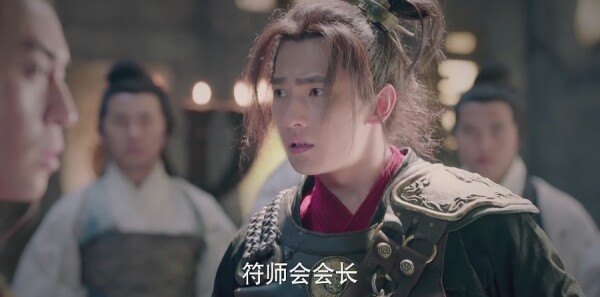 �䶯Ǭ��֮Ӣ�۳�����ּ��������