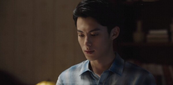 ս���е��ഺ�ּ��������