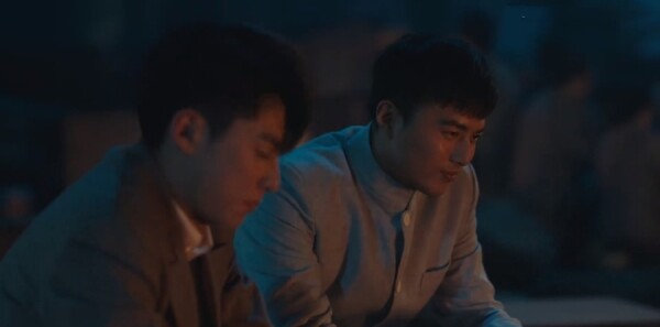 ս���е��ഺ�ּ��������